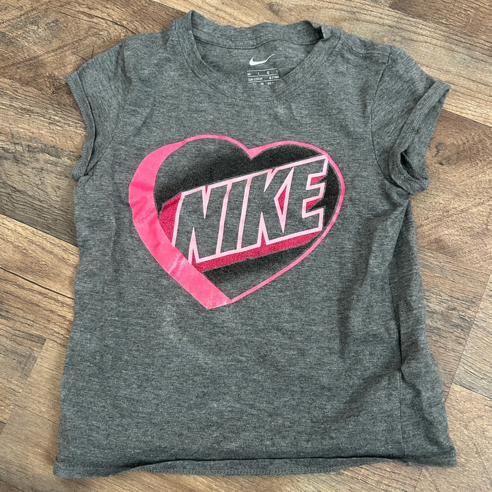 Girls NIKE shirt 6X